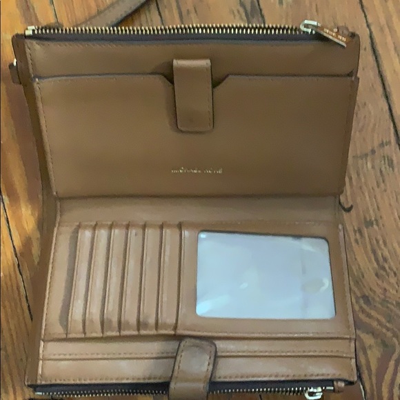 Michael Kors wallet - Picture 3 of 3